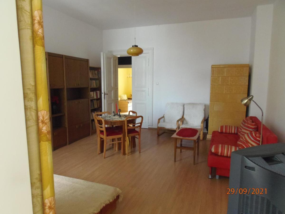 Apartament Kasztanowy Apartment Gliwice Ngoại thất bức ảnh