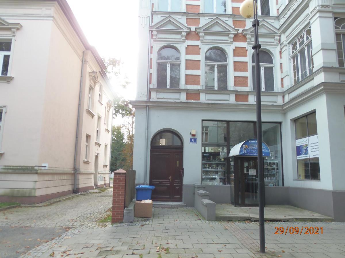 Apartament Kasztanowy Apartment Gliwice Ngoại thất bức ảnh